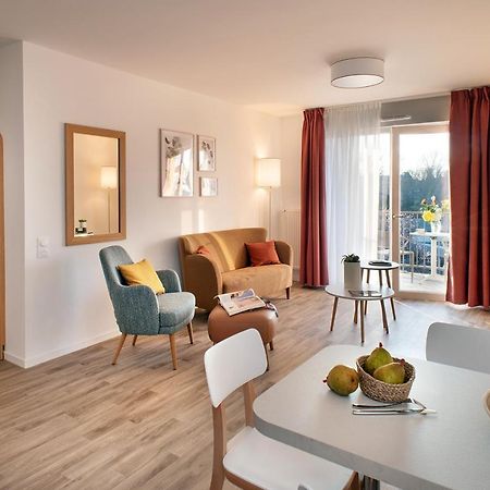 Domitys Les Cerneaux Aparthotel Hazebrouck Exterior foto