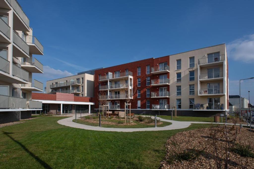 Domitys Les Cerneaux Aparthotel Hazebrouck Exterior foto